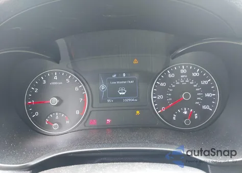 2017 Kia Optima Lx Turbo z USA, uszkodzony, nr VIN 5XXGT4L16HG175235